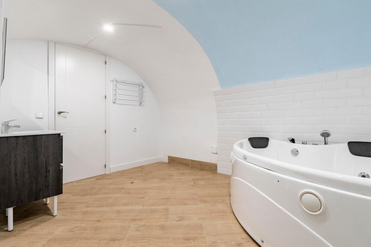 El Triangulo Del Arte - Jacuzzi Daire Madrid Dış mekan fotoğraf
